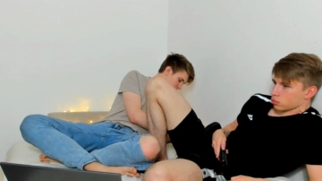 Cute_Joni  23-08-2021 video sexy